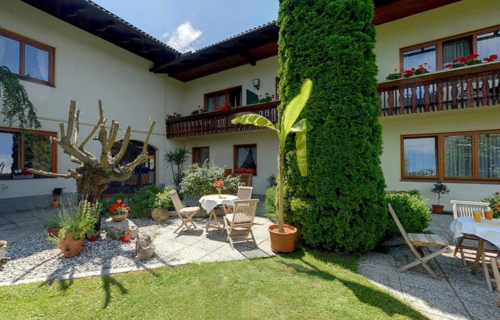 Beautyfarm Landhaus Servus Velden am Wörthersee Exterior foto